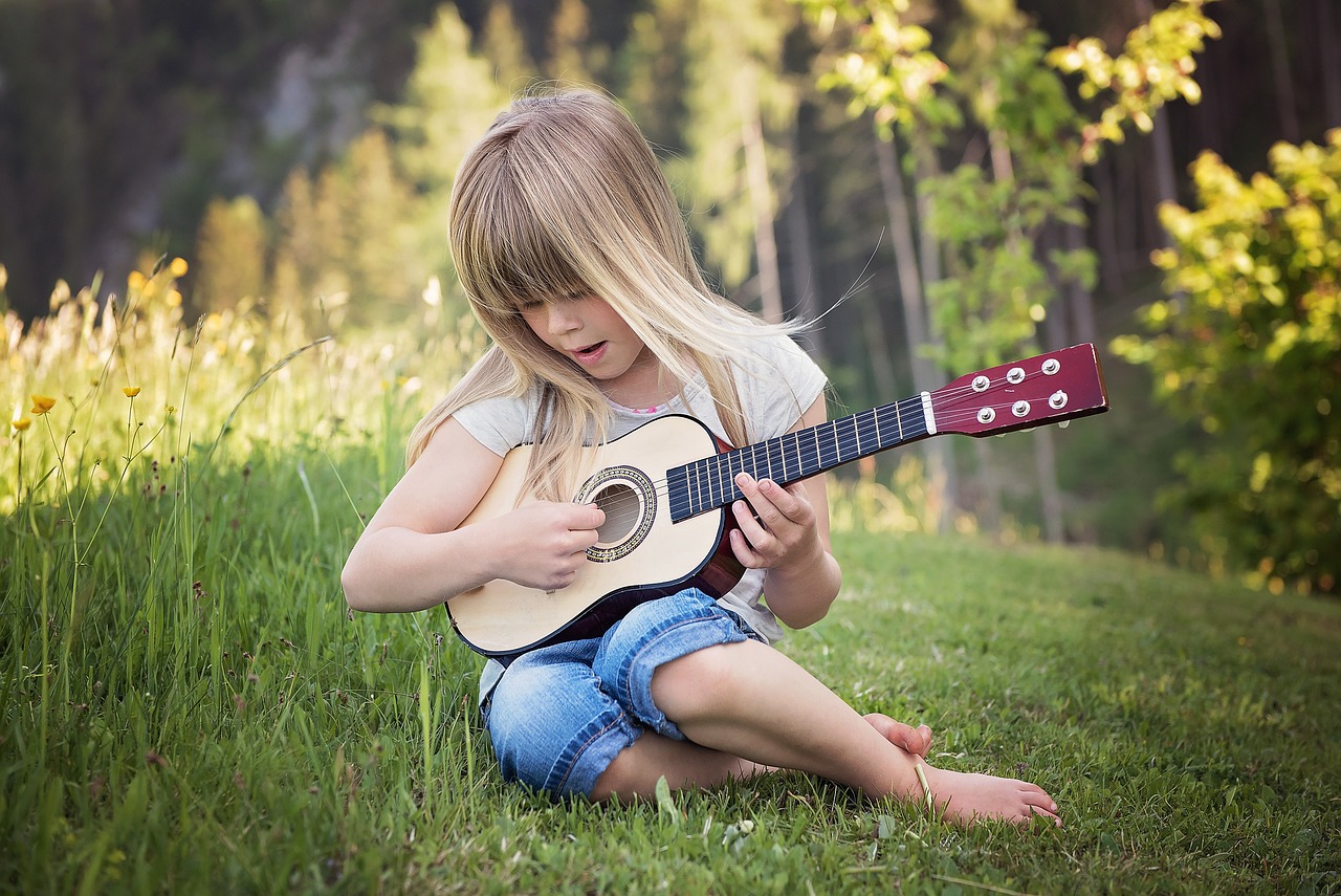 Avec quels instruments de musique initier des enfants. Rezonne.org